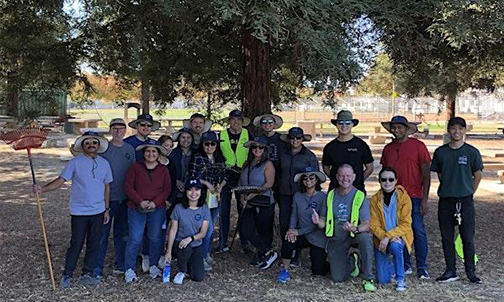 Photograph of volunteers at Alum Rock Park