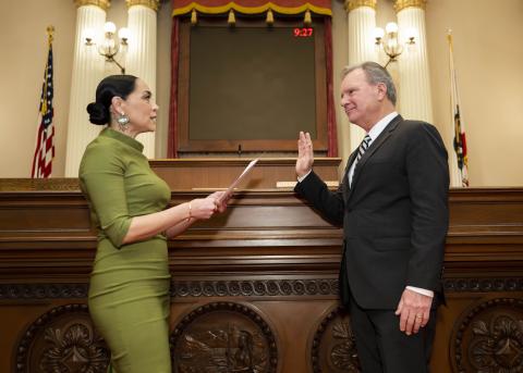 Senator Cortese takes his oath to join the California Transportation Commission